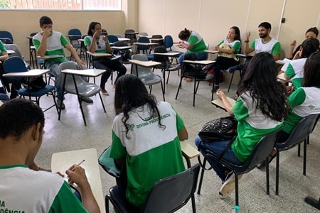 Aula de auxiliar de Recursos Humanos